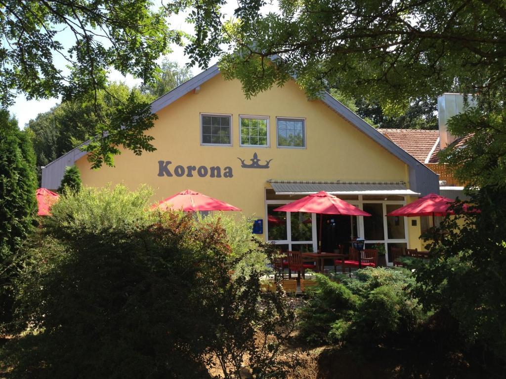 Korona Szallo Hotel Nagykanizsa Exterior foto
